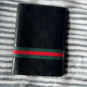 Gucci Passport case